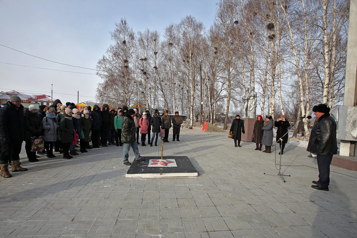 Митинг памяти Неизвестного солдата в парке Победы