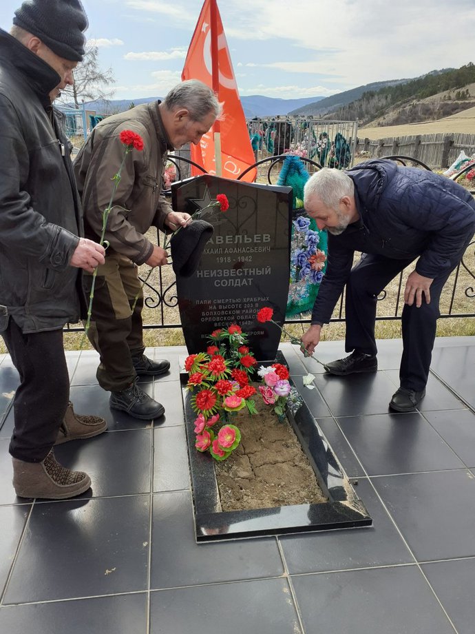 Могила Савельева М. А. и Неизвестного солдата