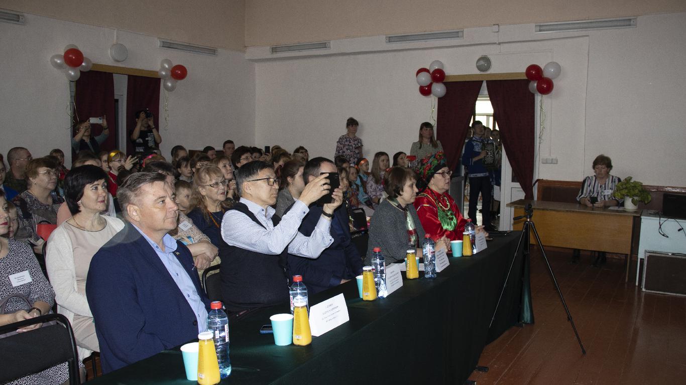 Школьники представляют свои работы