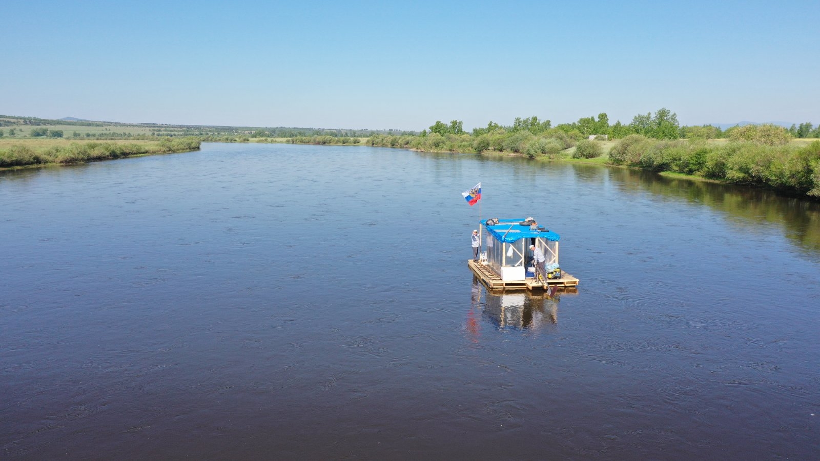 Плот Хилок у берега