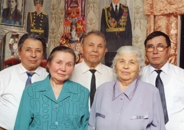 Perevalovyh_semya.jpg