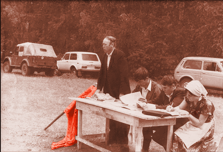 собрание-на-Кирети...gif