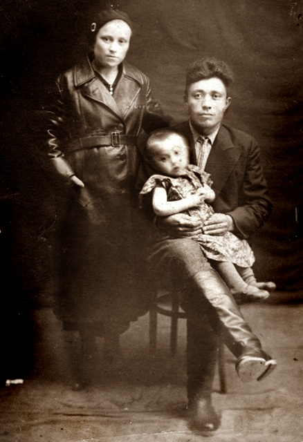 родители Ивана Новокрещенных 1935 Улан-Батор.jpg