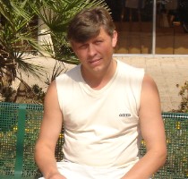 Андрей Симонов